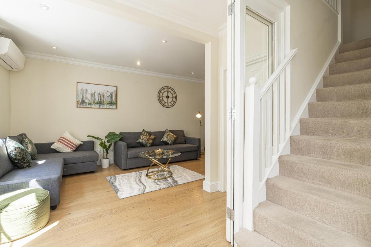 Appartamento Fabulous House Near Harrods And The Science Museum Londra Esterno foto