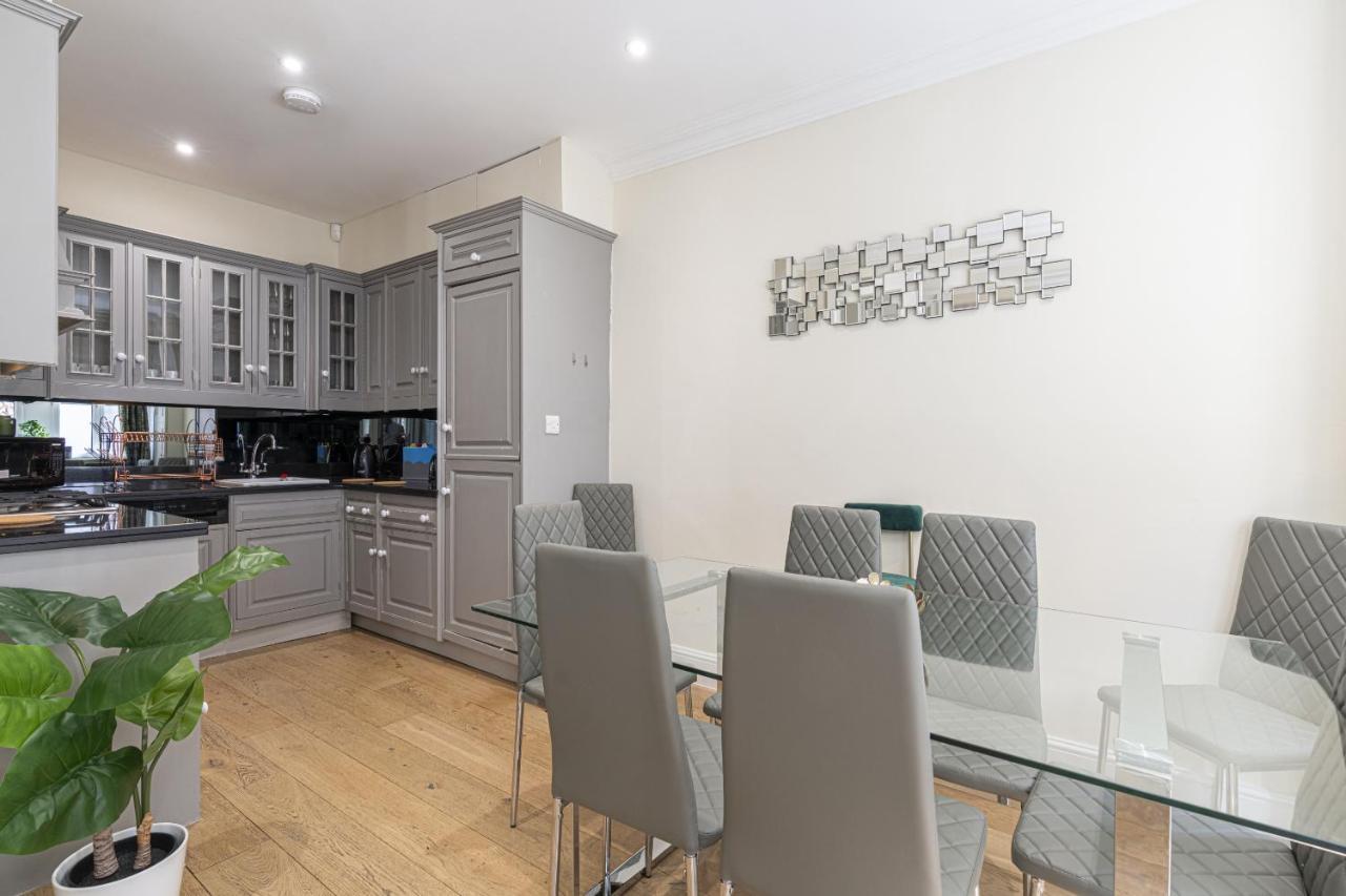 Appartamento Fabulous House Near Harrods And The Science Museum Londra Esterno foto