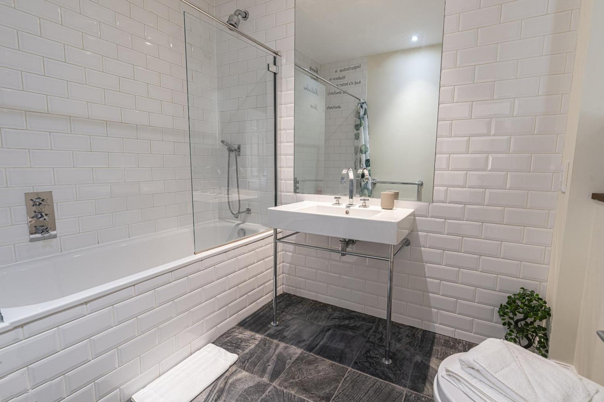 Appartamento Fabulous House Near Harrods And The Science Museum Londra Esterno foto