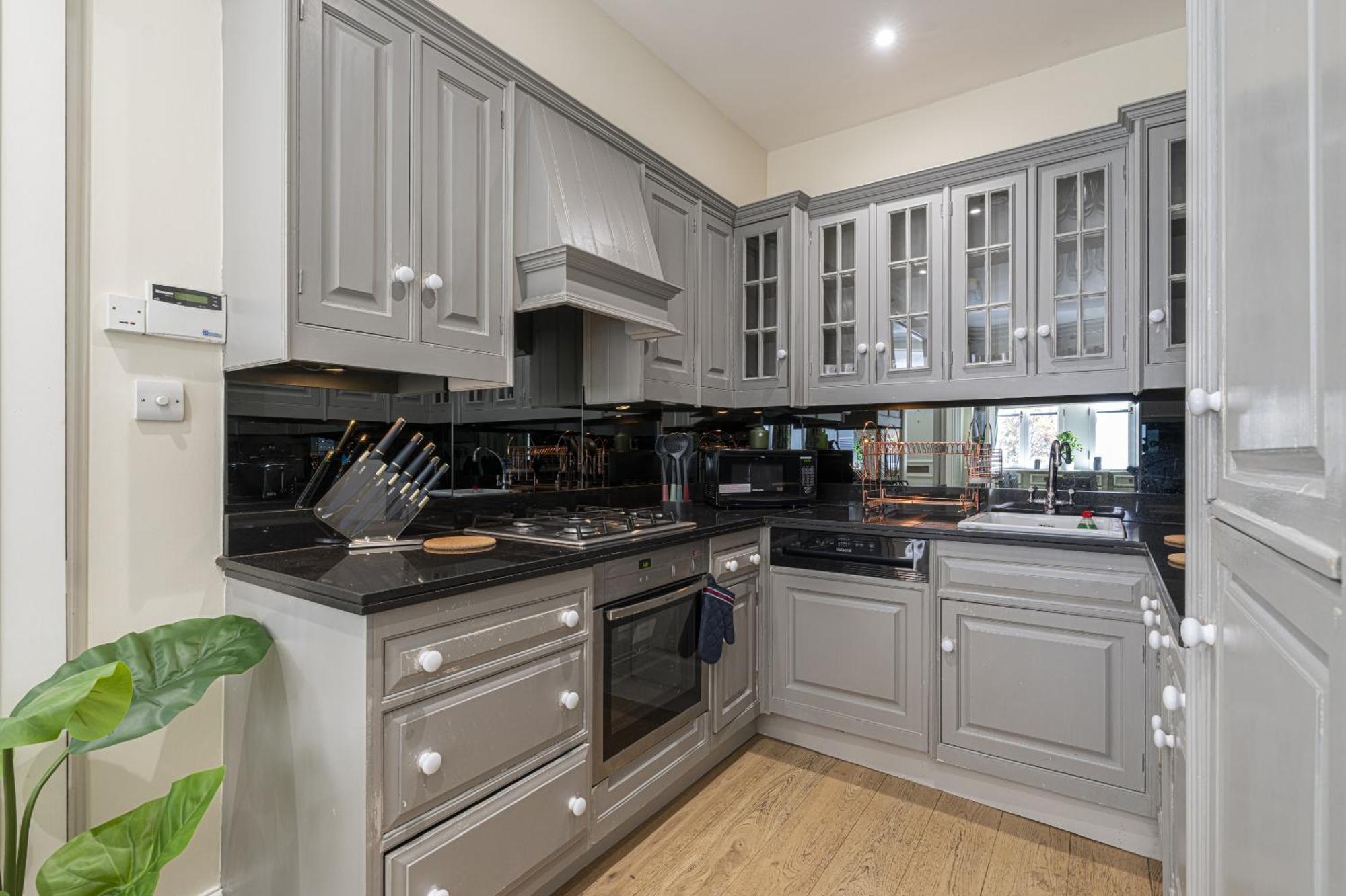 Appartamento Fabulous House Near Harrods And The Science Museum Londra Esterno foto